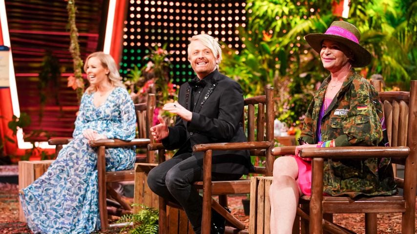 Isabel Edvardsson, Ross Antony und Barbara Engel in der Dschungelshow