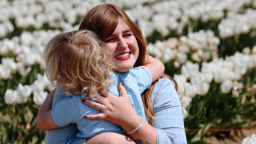 Isabel Roloff mit ihrem Kind