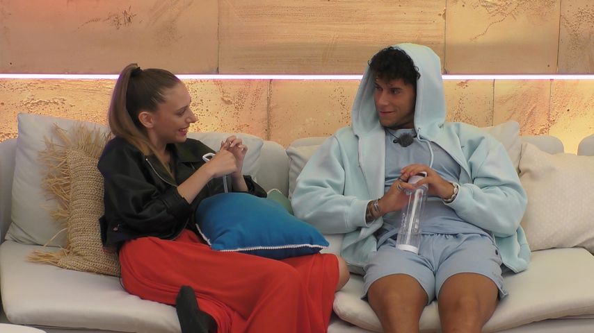 Isabell und Dennis bei "Love Island" 2021