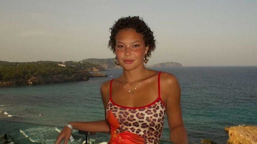 Isabella Strahan, Model