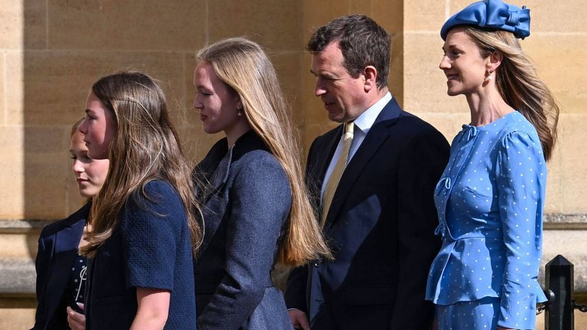 Beim Ostergottesdienst in St George’s Chapel: Isla Phillips, Georgina Sperling, Savannah Phillips, Peter Phillips und Harriet Sperling