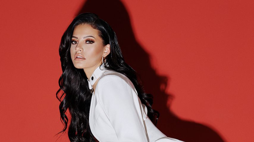 Heiß! YouTube-Star Ivana Santacruz bringt erste Single raus