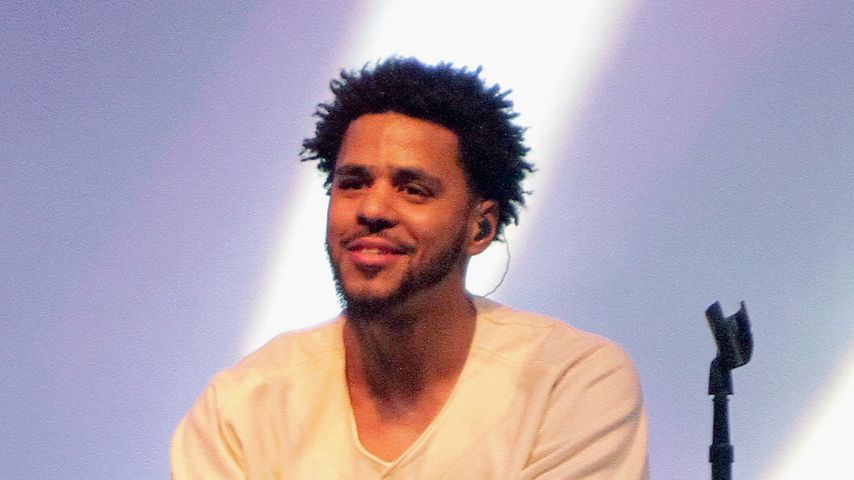 J. Cole, Sänger