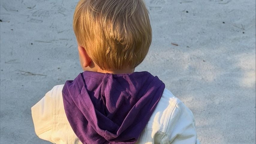 Jack Blues Bieber an Halloween verkleidet als Papa Justin, Oktober 2025