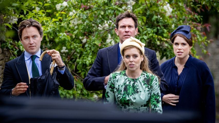 Jack Brooksbank, Prinzessin Eugenie, Edoardo Mapelli Mozzi und Prinzessin Beatrice treffen zur Hochzeit von Peter Philips ein