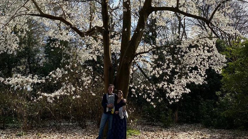 Jack Brooksbank und Prinzessin Eugenie mit ihrem Sohn