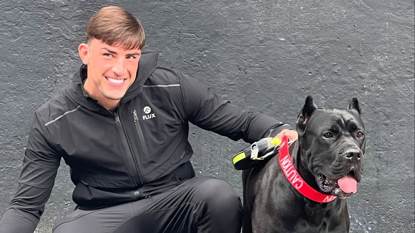 Jack Fincham mit seinem Hund Elvis, Oktober 2024
