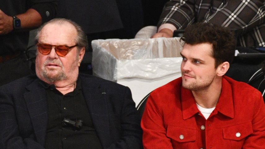 Jack Nicholson und sein Sohn Ray bei einem NBA-Spiel im Februar 2018