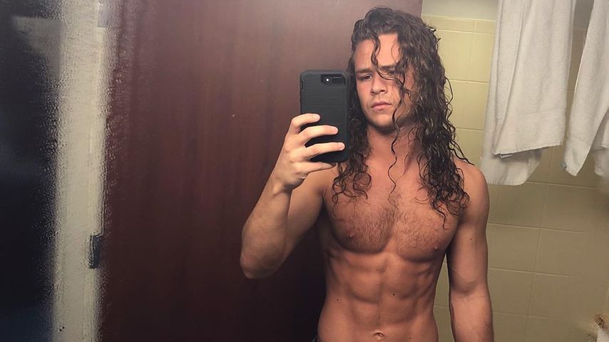 Jack Perry zeigt Mega-Sixpack – doch die Fans sind abgelenkt