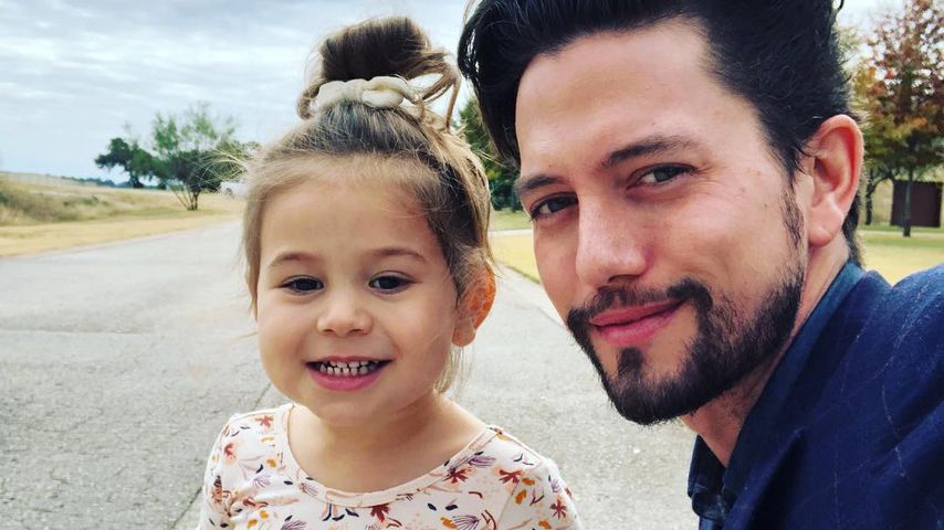 Jackson Rathbone mit seiner Tochter Presley