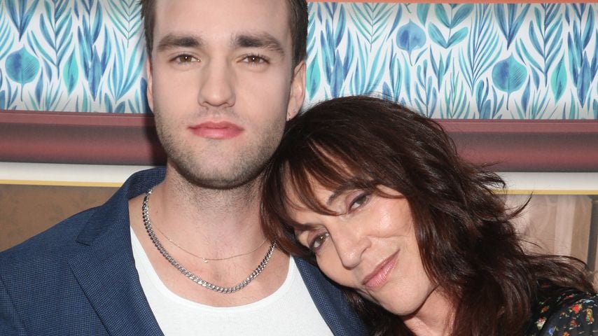 Jackson White lobt Mama Katey Sagal als sein größtes Vorbild