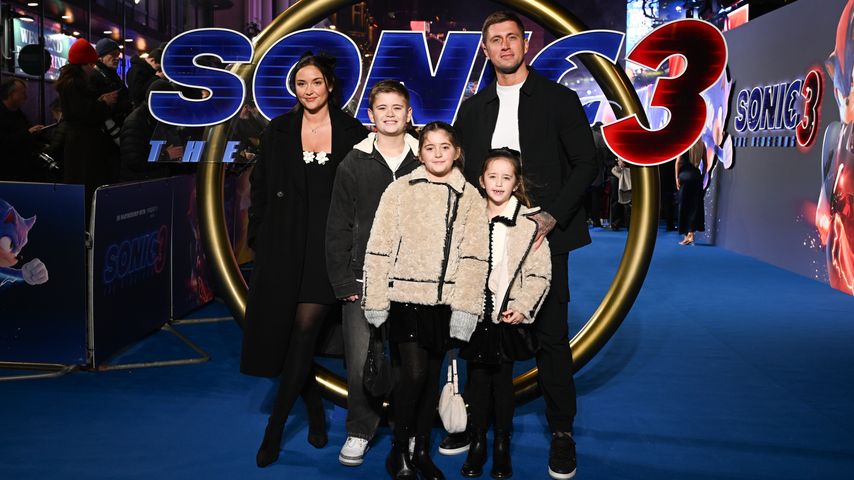 Jacqueline Jossa und Dan Osborne mit ihren Kindern, Dezember 2024