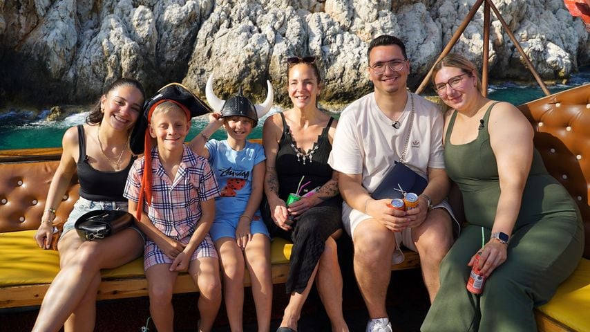 Jada, Diego, Jenna, Daniela Büchner, Volkan und Joelina, TV-Bekanntheiten