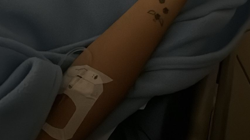 Jada Karabas im Krankenhaus im Juli 2024