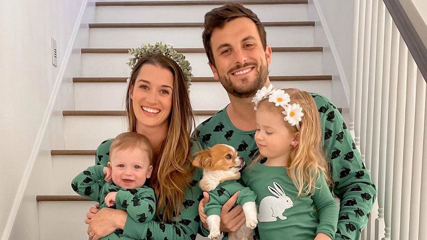 Jade Roper Tolbert, ihr Mann Tanner, ihre beiden Kinder Emmy und Brooks im März 2020