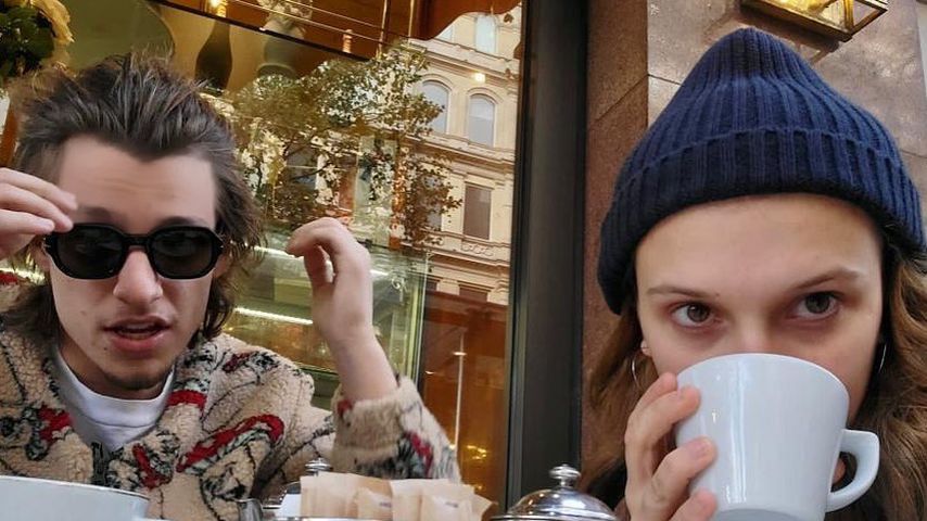 Jake Bongiovi und Millie Bobby Brown im November 2021