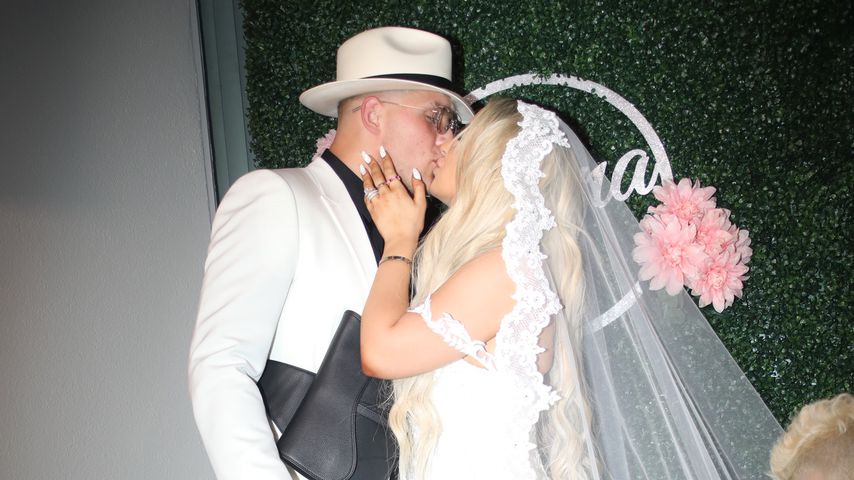 Tana Mongeau verrät, dass ihre Hochzeit nur ein Prank war