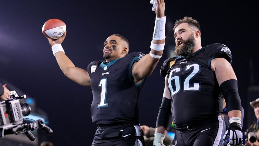 Jalen Hurts und Jason Kelce, November 2022