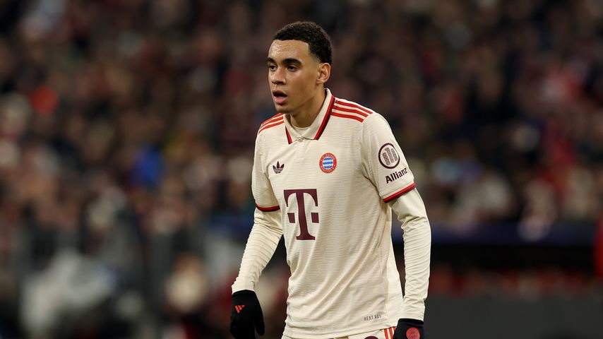 Jamal Musiala meldet sich nach seiner Wadenbeinbruch-OP
