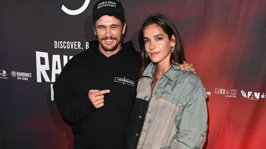James Franco und Izabel Pakzad im Jahr 2022