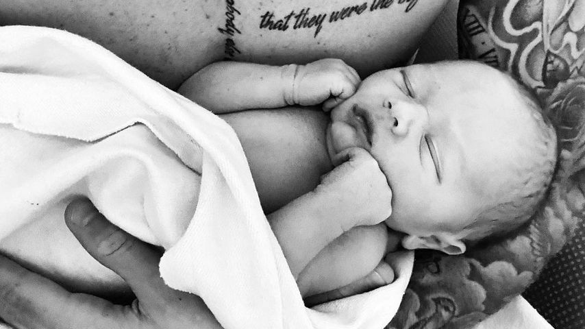 James Maddison mit seinem Sohn Leo