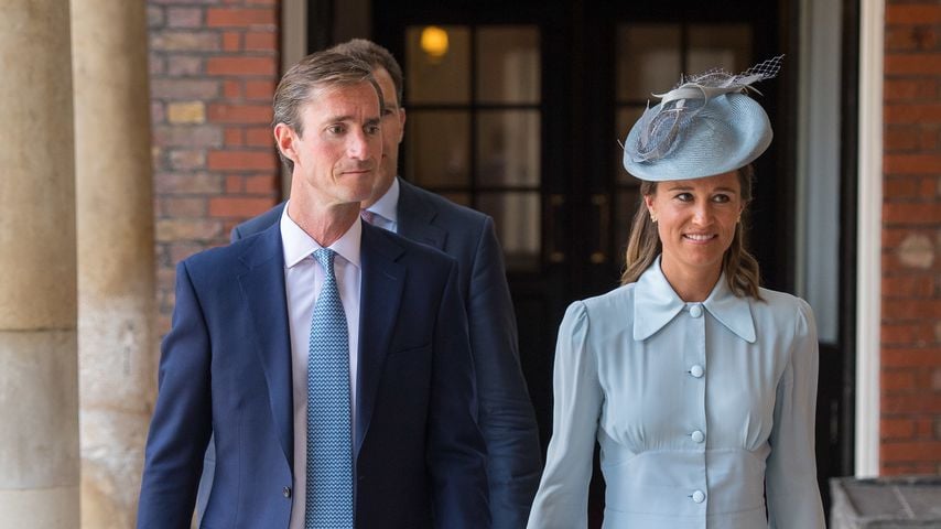 Im Flatterkleid: So schön zeigt sich die schwangere Pippa!