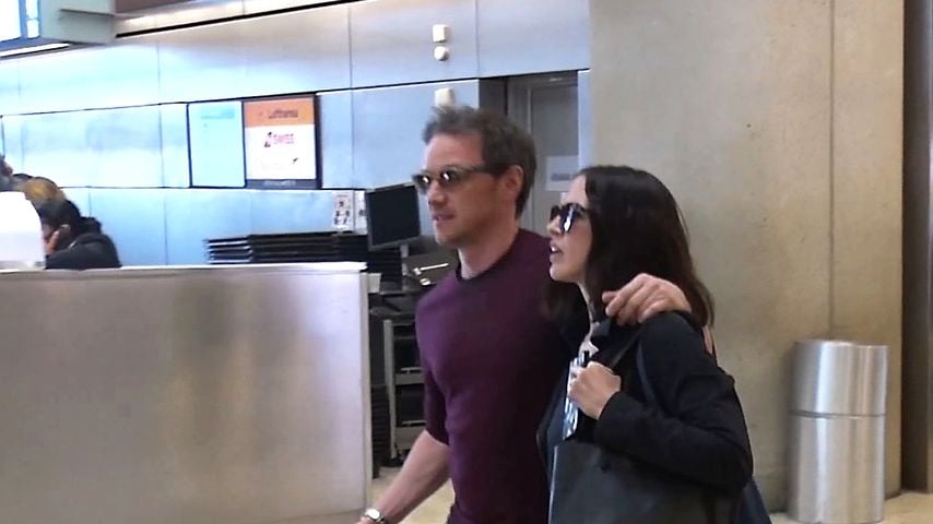 James McAvoy und Lisa Liberati am Flughafen in Los Angeles