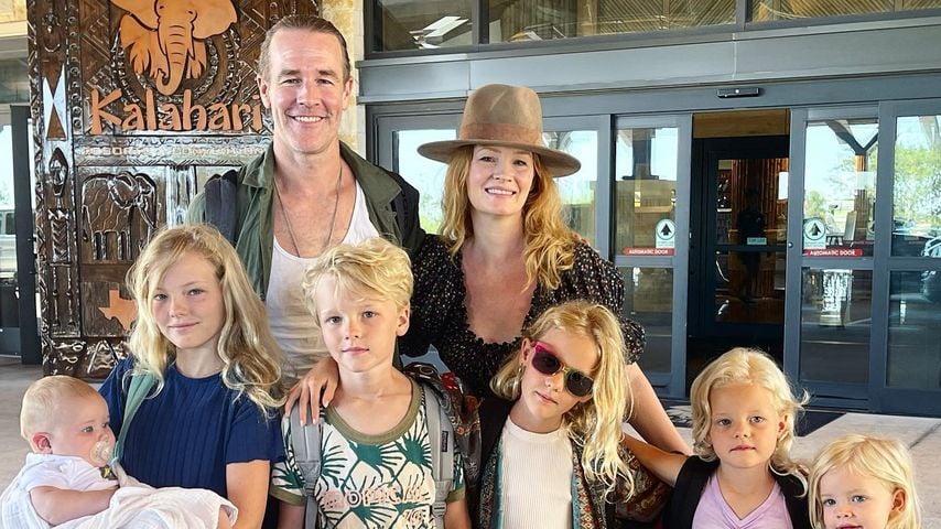 James Van Der Beek mit seiner Frau Kimberly und seinen sechs Kids im Juni 2022