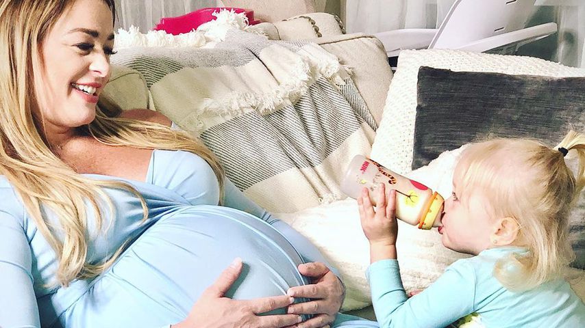 Sechs Stunden Wehen: Jamie Otis' Sohn Hayes ist auf der Welt