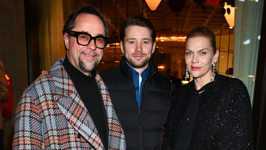 Jan Josef Liefers, Leo Kramer und Anna Loos bei einer Berlinale-Party im Soho House
