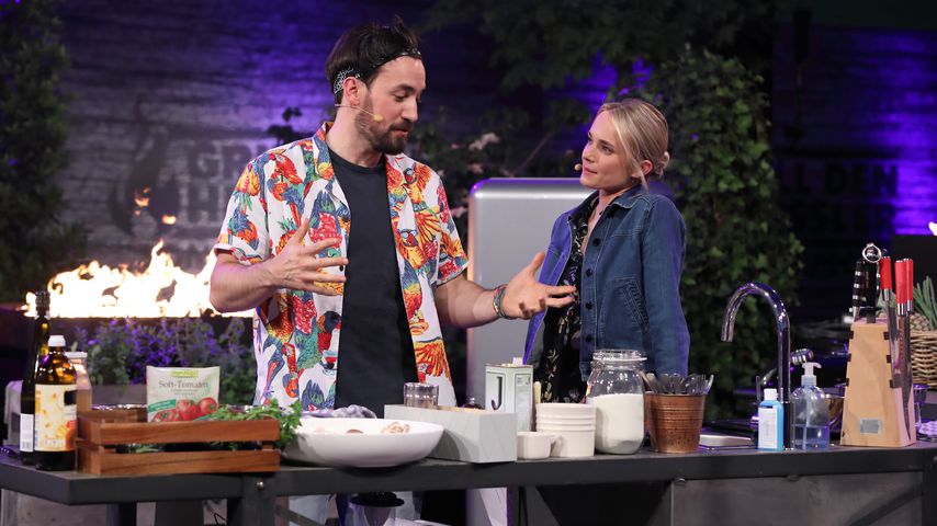 Jan Köppen und Annie Hoffmann bei "Grill den Henssler – Sommer-Special" im August 2019