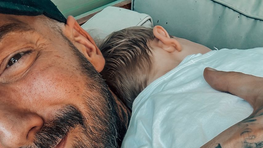 Kuschelfoto mit Sohn: Jan Leyk bringt Fans zum Schwärmen