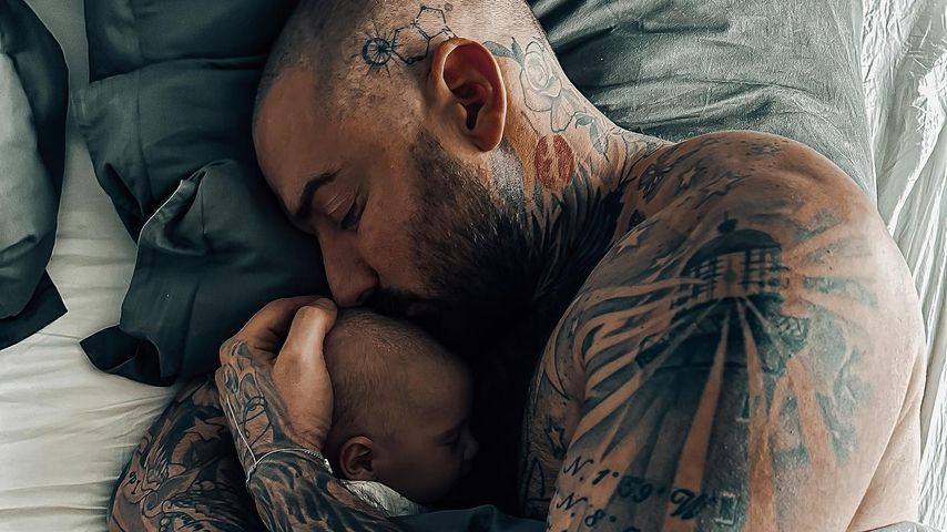 "Werde zum Helden": Jan Leyk teilt süßen Baby-Schnappschuss
