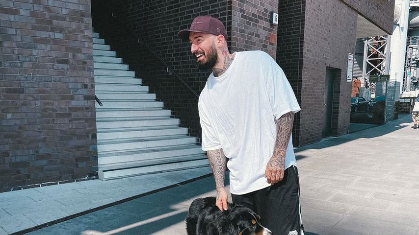 Jan Leyk mit seinem Hund Bruno