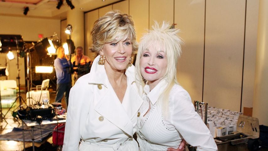 Jane Fonda unter Tränen: Dolly Parton habe "Liebe bedeutet"