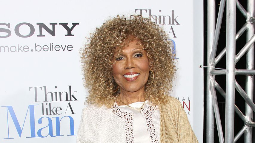 Ja'net Dubois, 2012