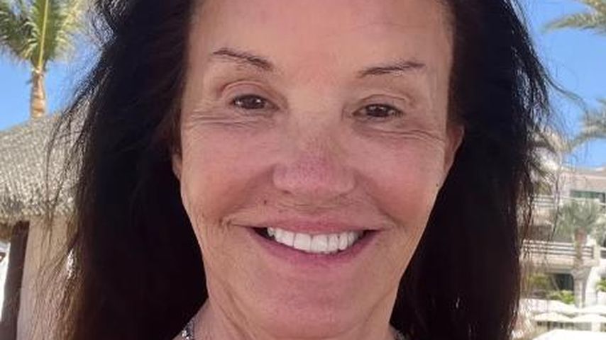 Janice Dickinson (70) zeigt sich ohne Make-up am Strand