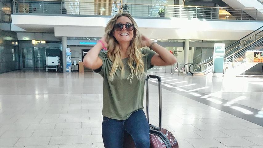 Kurzer Prozess: "Love Island"-Janina hat die Haare ab!