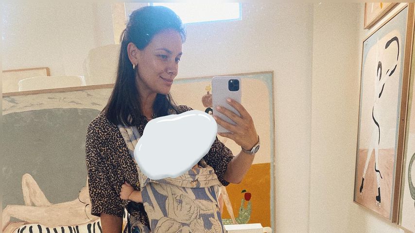 Urlaub auf Bali: Janine Uhse teilt ein Foto mit ihrem Baby