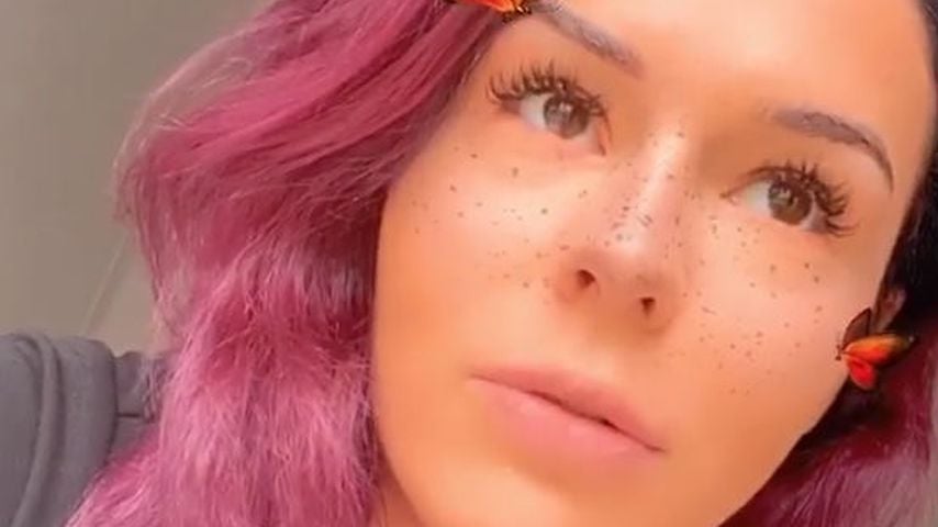 Von Braun zu Lila: Bachelor-Girl Janine erneut beim Friseur