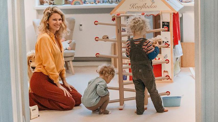 Janni Kusmagk mit ihren Kindern Yoko und Emil-Ocean