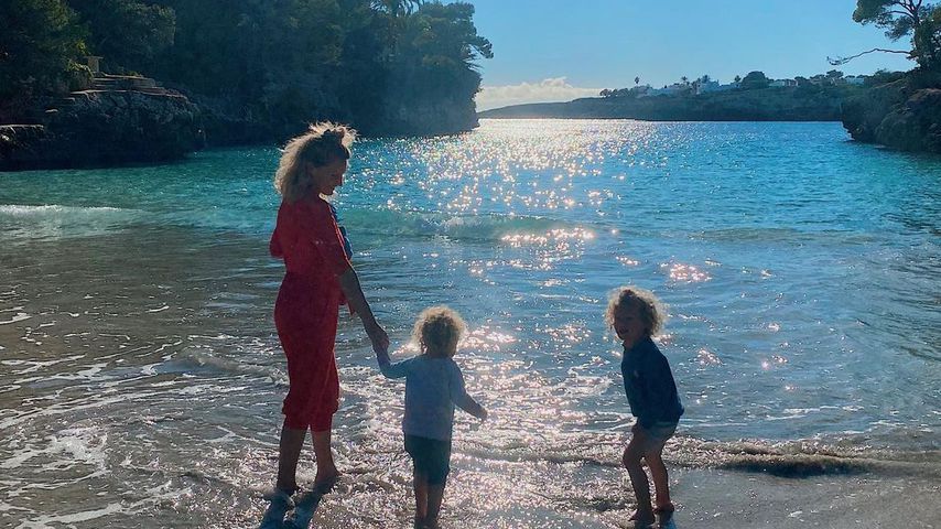Janni Kusmagk mit ihren Kids, Dezember 2021 auf Mallorca