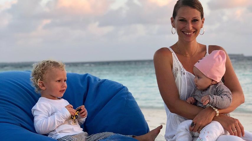 Janni Kusmagk zusammen mit ihren Kids Emil-Ocean und Yoko