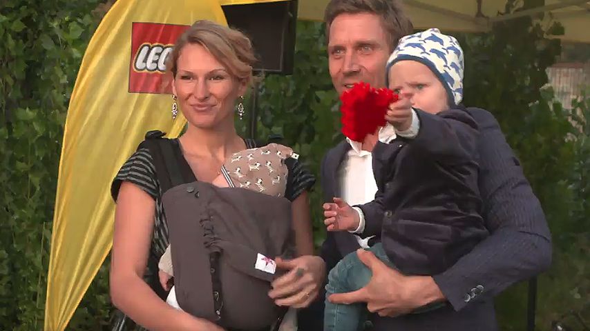 Janni und Peer Kusmagk mit ihren Kids Yoko und Emil-Ocean