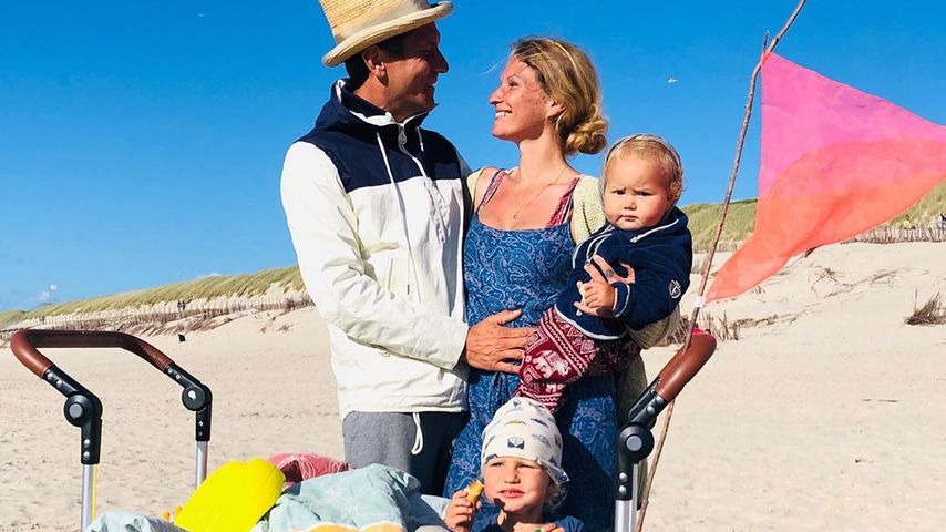 Janni und Peer Kusmagk mit ihren Kindern auf Sylt, Mai 2020