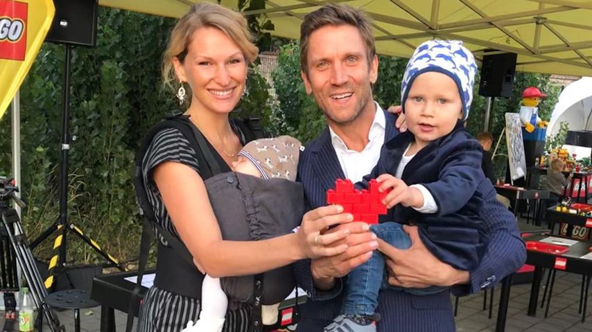 Janni und Peer Kusmagk mit ihren Kindern