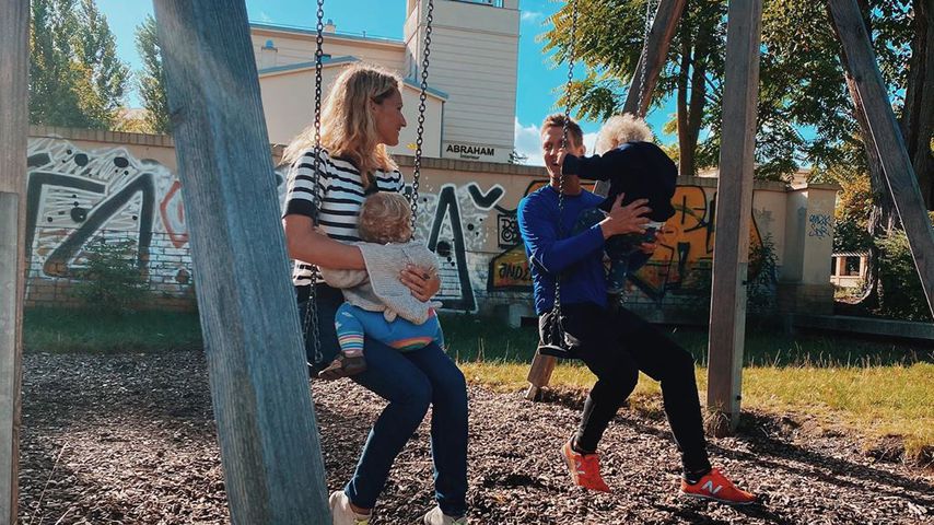 Janni und Peer Kusmagk mit ihren Kindern Yoko und Emil-Ocean