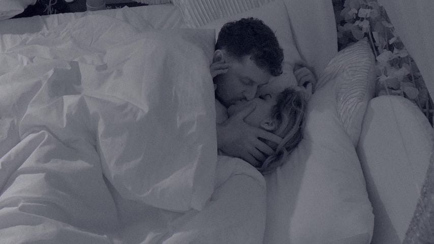 Jannik Kontalis und Eva Benetatou in "Love Island VIP"
