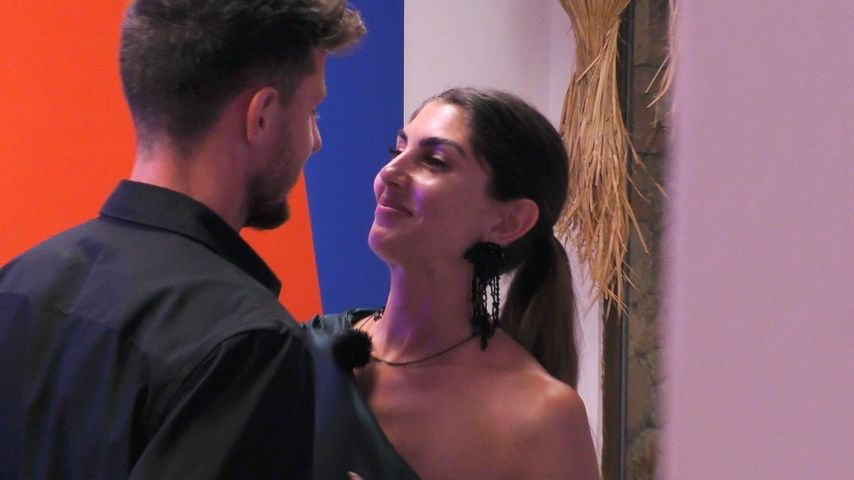 Jannik Kontalis und Yeliz Koc bei "Make Love, Fake Love"