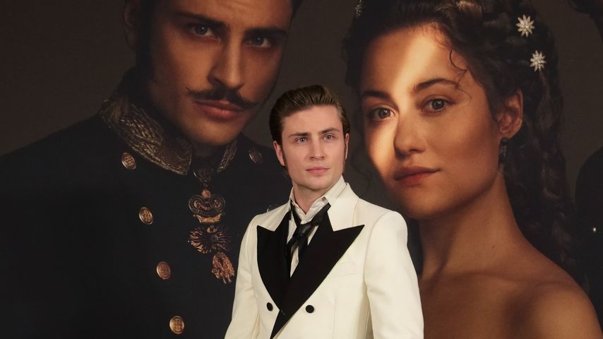 Jannik Schümann bei der Premiere von "Sisi" Staffel 2